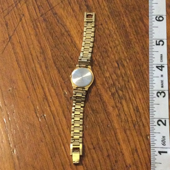 Vintage 14k Gold Plated Seiko Quartz Watch - Picture 6 of 9